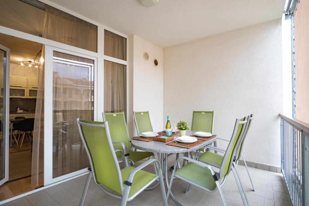 Mf Villa Azur Wellness Apartment Шиофок Экстерьер фото