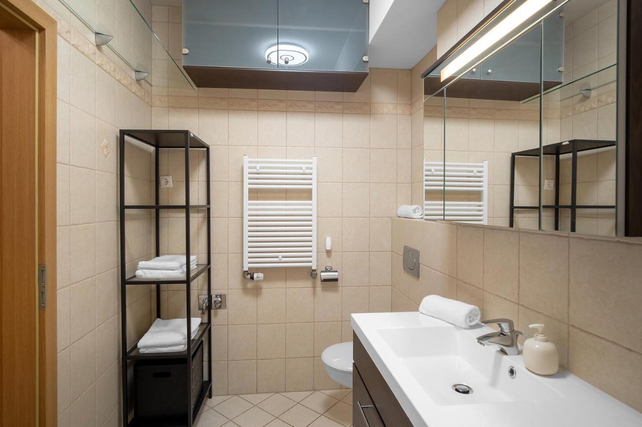 Mf Villa Azur Wellness Apartment Шиофок Экстерьер фото